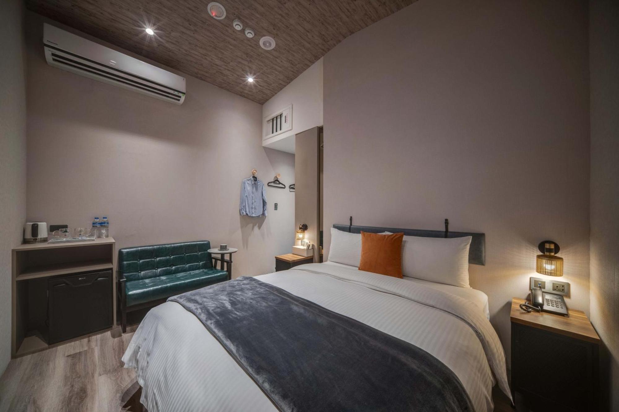 Fun Stay Inn Ximen Taipei Bagian luar foto