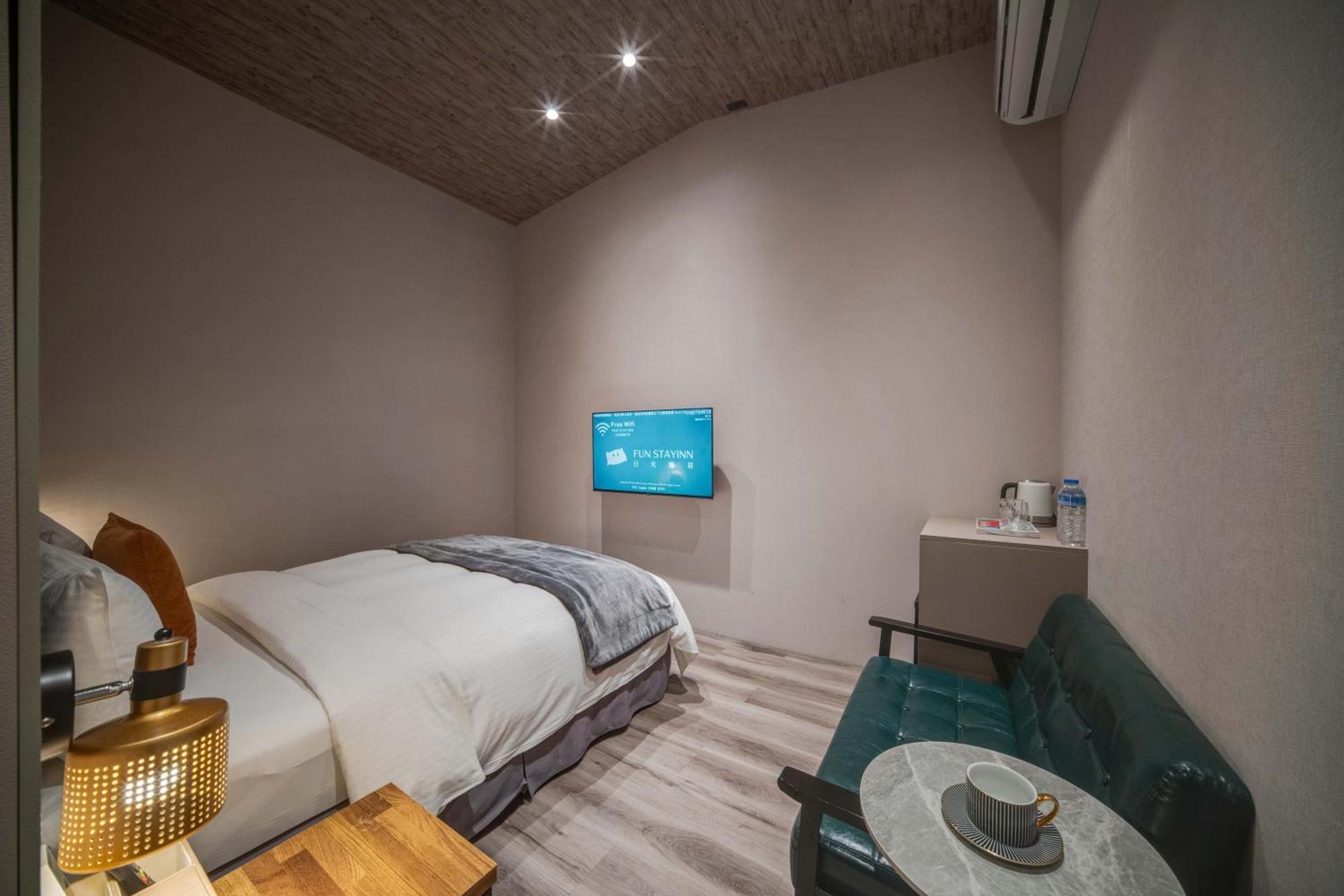 Fun Stay Inn Ximen Taipei Bagian luar foto
