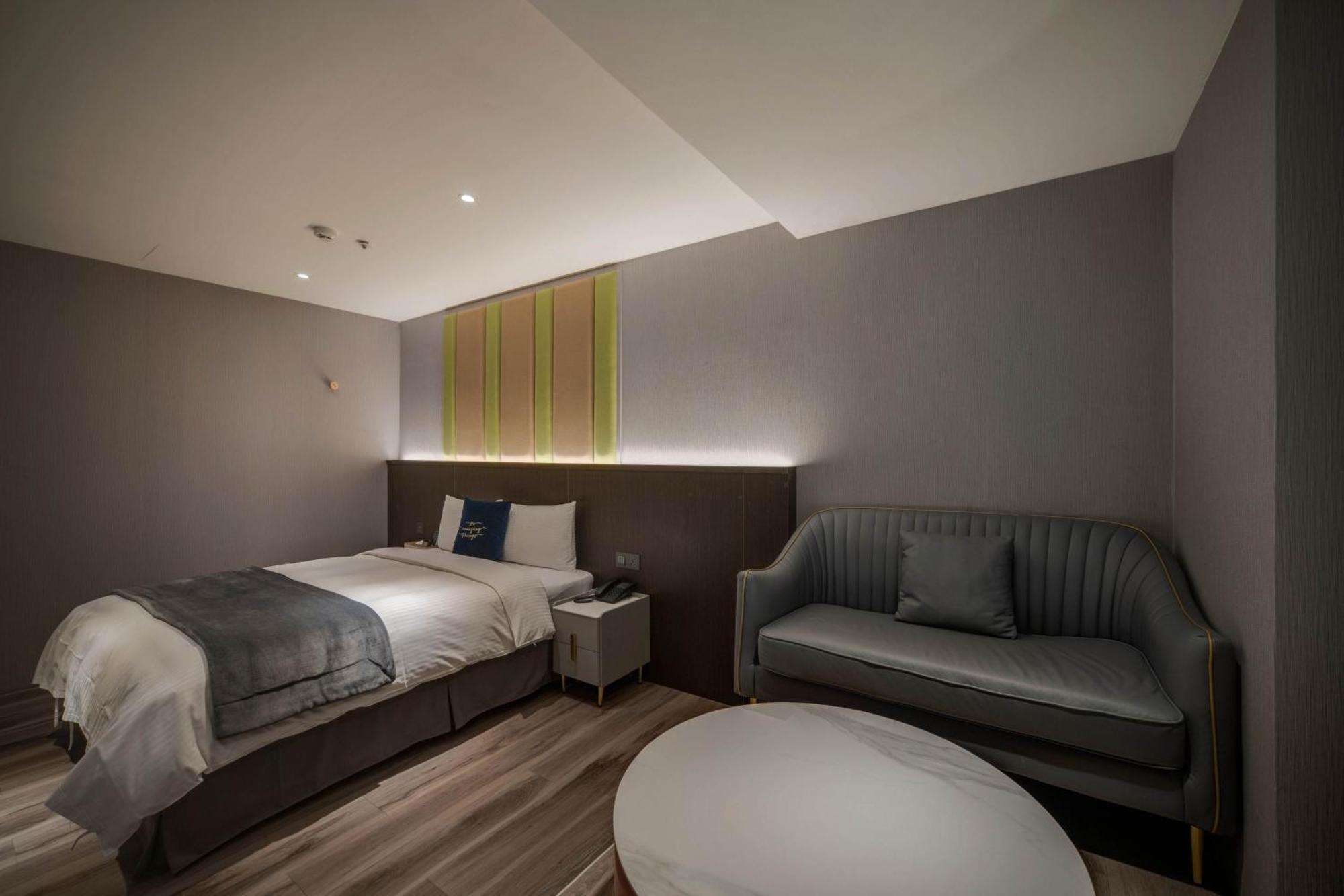 Fun Stay Inn Ximen Taipei Bagian luar foto