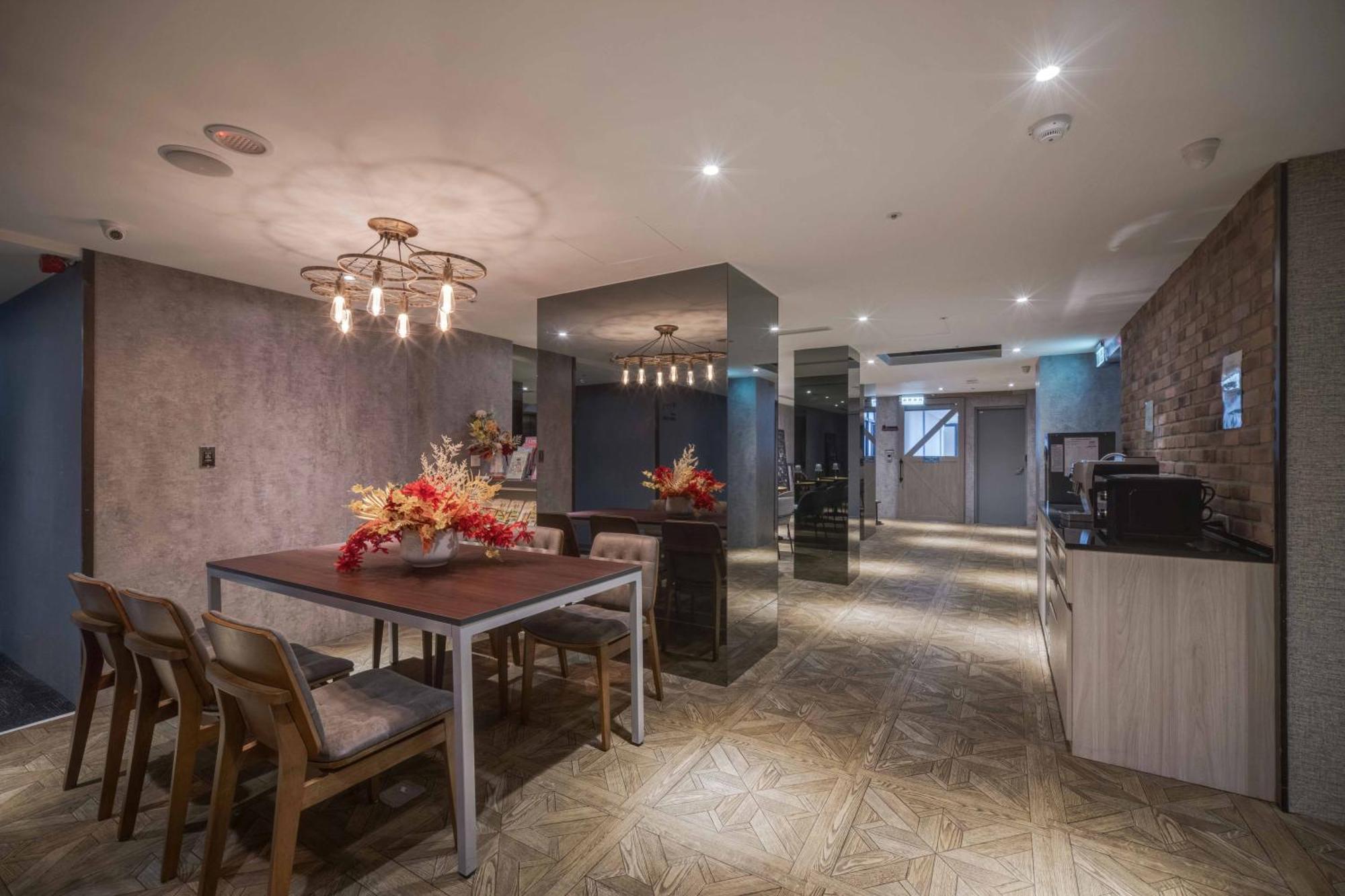Fun Stay Inn Ximen Taipei Bagian luar foto