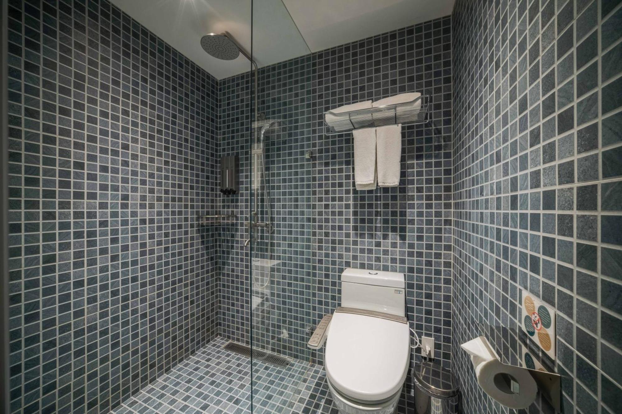 Fun Stay Inn Ximen Taipei Bagian luar foto